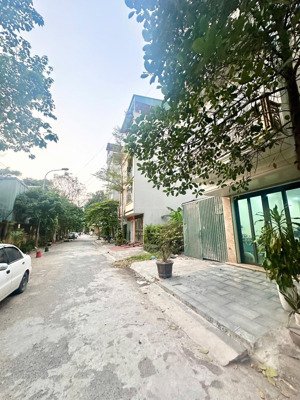 bán nhà tđc phú diễn ôtô tránh vỉa hè 40m2 6t thang máy 13,4 tỷ