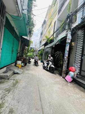 nhà lê thúc hoạch 4x11m, hẻm thông 4m giá 4.9 tỷ