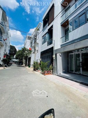 bán nhà 1 trệt 2 lầu khu thiên niên kỷ - hoàng diệu 2 - khu sạch đẹp - vip nhất - chủ thiện chí bán