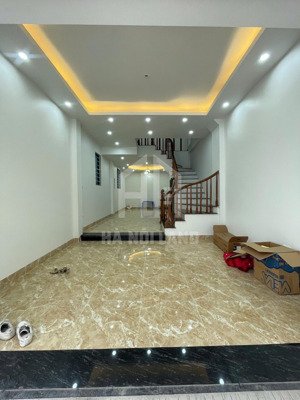 nhà yên vĩnh - ngõ ô tô - lô góc - mặt tiền 4m