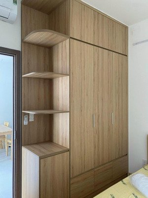 cần bán căn hộ osimi 1pn 1wc tầng cao sẵn hđ thuê