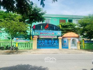 (cặp đất) đường 10,5m diện tích 235m2 (10x23.5) hồ tùng mậu đối lưng nguyễn sinh sắc