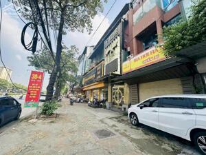 Cho thuê nhà mặt đường Lê Quang Đạo, Nam Từ Liêm 36m x 4T giá 22 triệu, vỉa hè, KD