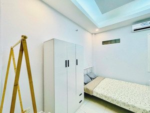 nhà cho thuê đường hoà hưng, q10. gần clb lan anh. thuận tiện ra sư vạn hạnh, tô hiến thành, cmt8