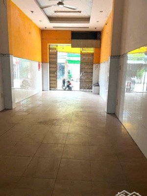 cho thuê nhà 1 trệt 3 lầu 6pn 4x21 mặt tiền kinh doanh đường số tân quy quận 7