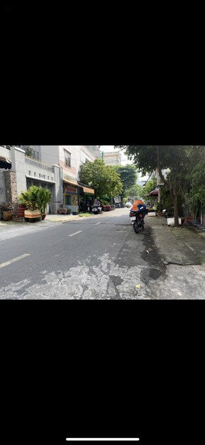 mt ỷ lan 4x21.6, cấp 4, 9.8 tỷ