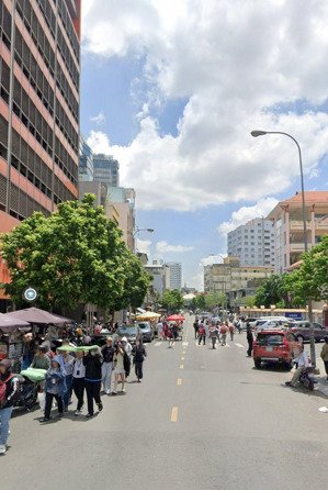 mặt tiền vip trung tâm quận 1, dt: 11 x 30m, bốn tầng, giảm 15 tỷ còn 185 tỷ.