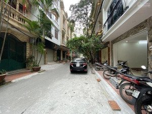 bán gấp nhà vị trí đẹp khu plô hoàng quốc việt. nghĩa tân cầu giấy diện tích 60 m2 giá 31,3 tỷ