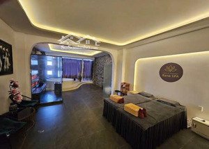 bán nhà 5 tầng mặt tiền loseby đang cho thuê làm spa 70tr/ tháng
