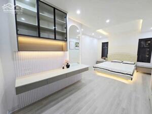 Bán nhà phố Lò Đúc 36m2, 5T thang máy đẹp long lanh mặt tiền 4.2m giá 8.65 tỷ