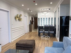 chính chủ cần bán căn hộ the legend 109 nguyễn tuân diện tích 106m2 giá nhỉnh 9 tỷ, lh: 