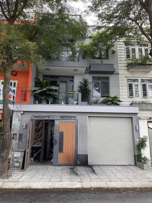 bán nhà khu hai thành tên lửa dt 7x14,2 lầu nhà đẹp