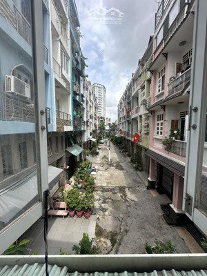 trịnh đình trọng - 30m hẽm xe tải - 2 tầng btct 42m2 - ngang 4,5 - 3 phòng ngủ