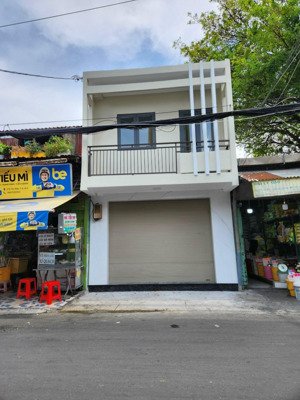 bán nhà mặt phố tại tôn đản, 12 tỷ, 45.3m2, đẹp, nhiều tiện ích, đang cho thuê 25tr/tháng