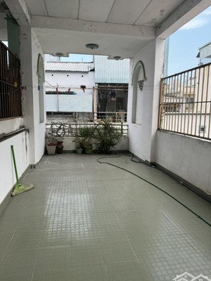 gấp- giảm hắn 1tỷ- còn hơn 6 tý- 60m2- 3 tầng vuông a4-xvnt- sát hutech, ngoại thương, gtvt