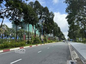 bán nhà mặt phố tại gold town, 8t6 tỷ vnd, 125 m2, 5pn + 4wc + 3 tầng, mặt tiền 5.5m