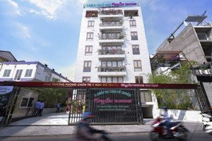 bán tòa nhà building 10x35 hầm 8 tầng nguyễn văn đậu vị trí gần phan đăng lưu hđt: 330tr giá: 81 tỷ