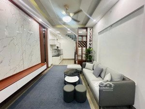 nhà mới tinh phương canh, sát chợ, ngõ thông 6 tỷ nhỉnh ô tô đỗ cửa, bãi đỗ xe ngay cạnh nhà