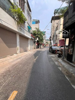 bán siêu phẩm 8 tầng thang máy mặt phố quận hai bà trưng. 2 mặt tiền trước sau. dt 108m2- mt:6,3m.