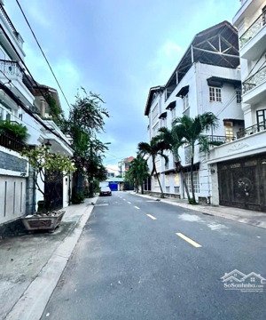 nhà khu vip 88 căn villa - 496 dương quảng hàm - 130m2, 6x22m, 3l, đường 10m thông, chưa qua đầu tu