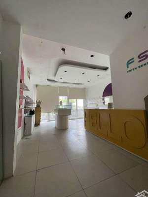 nhà mặt phố la thành, giảng võ, ba đình - mặt tiền vô đối - xây toà văn phòng là nhất - 52m 36.5 tỷ