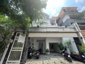 duy nhất! nhà hxh đường ung văn khiêm 140 tr/mét nội thất cao cấp - dt: 5.5 x 23 - 3 tầng - 17 tỷ