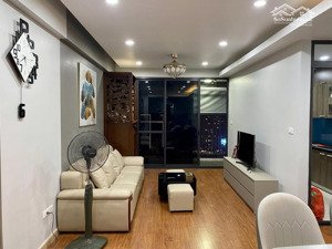 chính chủ cần bán gấp căn hộ hd mon city 2pn, 67m2, full đồ, view thoáng đẹp. giá công khai 5,73 tỷ
