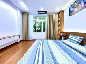 bán căn hộ cầu giấy - ngay khu đh sư phạm hà nội, 120m2, 3 ngủ - ô tô đỗ cửa