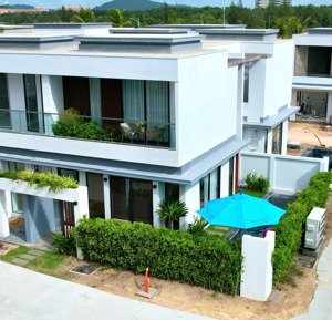 biệt thự lagom phú quốc, 1 búp bê xinh xắn, sở hữu chỉ với 5.7 tỷ, full nội thất, cách biển 100m