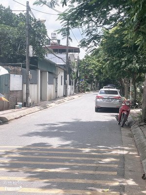 ôtô đỗ trong đất sổ đỏ 55m2 long biên eon cẩu vĩnh tuy zá 4ty48 cẩn bán