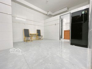cho thuê phòng tách bếp_chung cư mini_thang máy_gần công viên gia định _khu sân bay