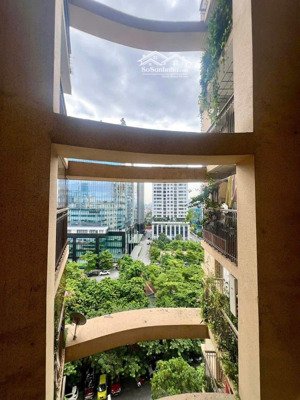 chủ xuống mặt đất nên bán căn hộ chung cư cao cấp hoàng cầu - trung tâm quận -tiện ích ngap tràn