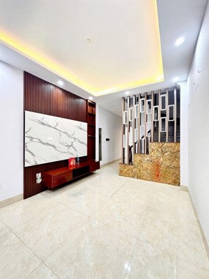 bán nhà riêng 39m2 tại lạc long quân, phường nghĩa đô, cầu giấy, hà nội, 7,5 tỷ vnd