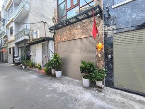 bán nhà ngọc thụy - 7 tầng thang máy 40m2 - mặt tiền 4 m - giá 12 tỷ