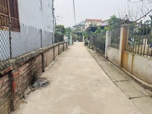 anh trai gửi bán 109,6m2 đất ở tại cd quán trạch - văn giang - hưng yên mặt tiền 6,10m ,