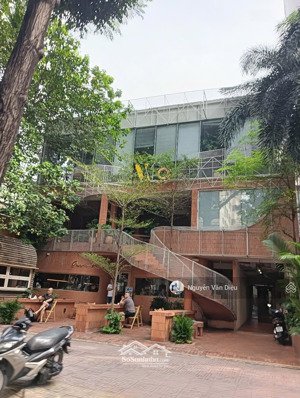 bán gấp- góc 2 mặt tiền đường phan xích long- hoa lan phú nhuận- dt 16x20m -hđt 400tr/th- giá 95 tỷ