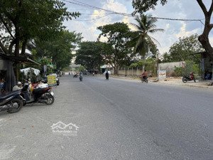 a490. bán lô đất mặt tiền vĩnh thái đối diện siêu đô thị sungroup 226ha nha trang 3 tỷ 800