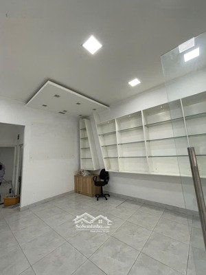 mt kinh doanh đình phong phú - 80m2 ngang 5.3m - 8.1 tỷ