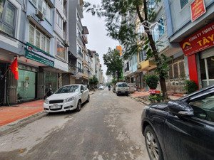 bán nhà phú diễn, gần oto, đầy đủ tiện ích, full nội thất, nhà đẹp ở luôn, 35m2 chỉ nhỉnh 6 tỷ