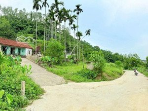 chính chủ gui bán lô đất 150m2 sẵn sổ chi có 5xx tr, thê đất đẹp cách tt hà nội 30km