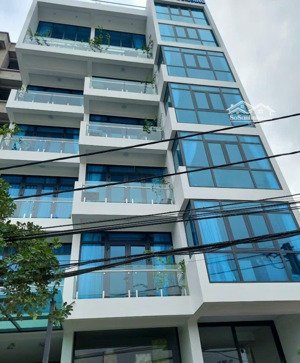 bán nhà tại đường lạc long quân 300m2, 9 tầng 1 hầm giá 124 tỷ. tây hồ