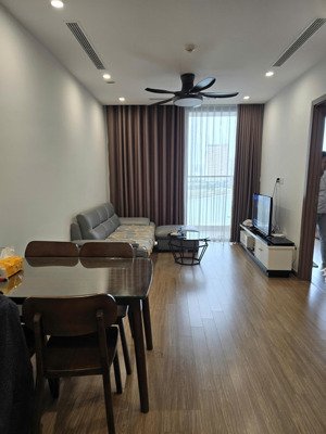 bán căn hộ chung cư tại vinhomes skylake, 9,7 tỷ bao phí , 68,1m2, giá ưu đãi sẵn sổ giao dịch luôn