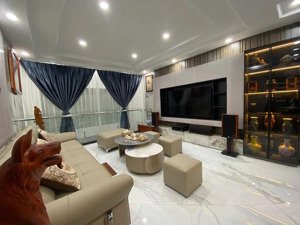 bán nhà phố thái hà 67m2 x 5 tầng mt 6.7m ô tô - ngõ thông k/d cty máy tính giá 19 tỷ đống đa