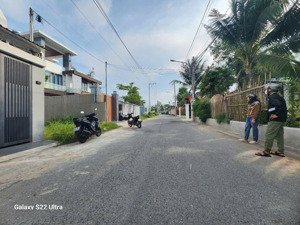 nóng chỉ một nền duy nhất giá tốt nhất khung đường 2tỷ150 dt: 5.5x15m tc 60 ngay chung cư 36 tần