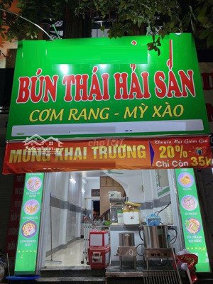 căn nhà ở mặt phố cốm vòng - dịch vọng hậu 50m2 x 4 tầng 2 mặt tiền, vỉa hè rộng kinh doanh sầm uất