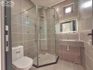 Nhà lầu chỉ từ 1 tỷ 950 triệu ( thương lượng ) Thanh toán chỉ 600 triệu sở hữu ngay Còn lại ngân hàng hỗ trợ 70%