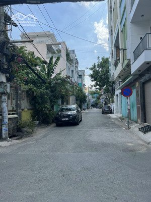 siêu hot! bán nhà(4x12m) hoàng hoa thám sẵn kết cấu hxt 8m giáp phan đăng lưu. gía 8tỷ2