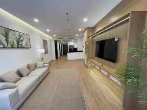 tôi bán căn hộ tòa trung yên plaza số 1 trung hòa 111m2, 3 phòng ngủ 2 vệ sinh giá 8.5 tỷ