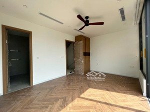 biệt thự hồ bơi nguyễn ư dĩ ngang 9,3m chỉ 55 tỷ tl