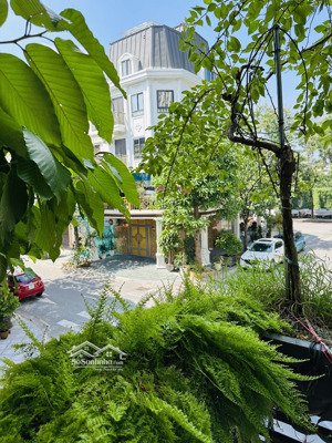 bán nhà 3 mặt tiền lacasta văn phú-vip nhất q.hà đông - kdtấp nập- ở đẳng cấp -76.5m2-4 tầng-mt 18m